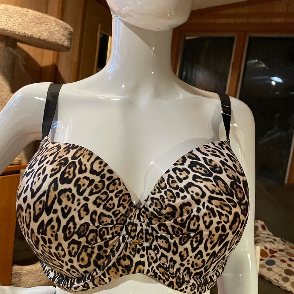 Victoria Secret NWT leopard bra 38DDD